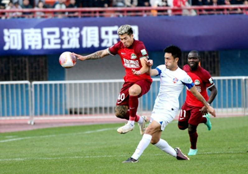中超-梅州客家客场2-2战平河南 康拉德梅开二度